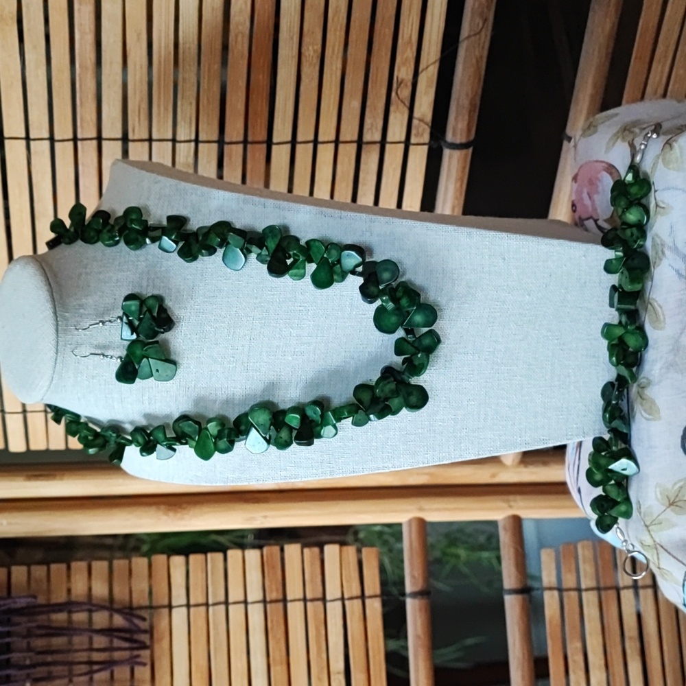Set of 3 Flat Teardrop Emerald Green Agate? Necklace Earrings Bracelet Parure - Picture 6 of 12